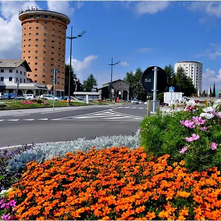 Villaggio Olimpico شقة سيستريير