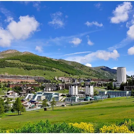 Villaggio Olimpico * ססטריארה