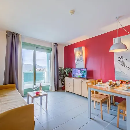 Villaggio Olimpico * سيستريير